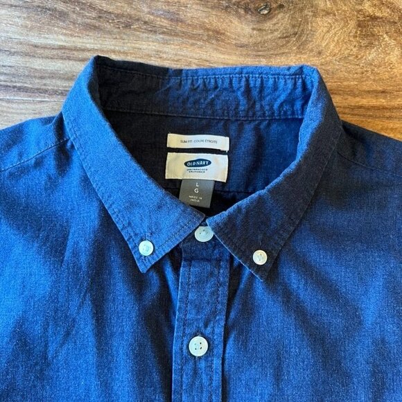Old Navy Slim Fit Oxford Shirt - Picture 3 of 5
